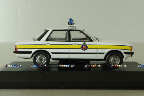 Ford Cortina 2.0 (MK5) police, VA15003, Vanguards 1:43