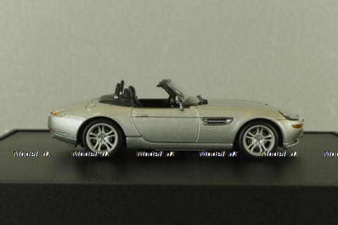 Bmw Z8 (E52) 1999 James Bond World is Not Enough 007, silver, 80420007666, Minichamps 1:43