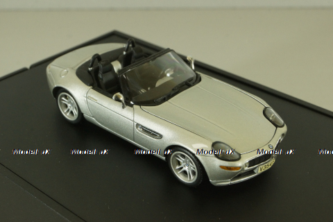 Bmw Z8 (E52) 1999 James Bond World is Not Enough 007, silver, 80420007666, Minichamps 1:43