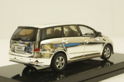 Mitsubishi Grandis, Chrome, SunStar 1:43