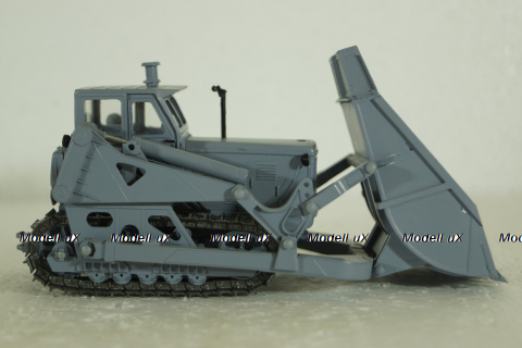 Т-157 погрузчик на базе Т-100М 1961, серый Трэкс 1:43