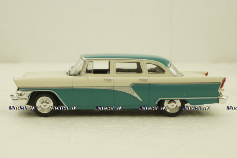 Газ-13 Чайка, двухцветная, Автолегенды СССР 1:43