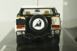 Lamborghini LM002 1984, white, 436103375, Minichamps 1:43