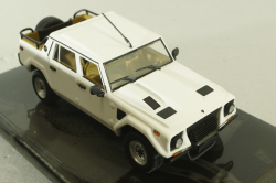 Lamborghini LM002 1984, white, 436103375, Minichamps 1:43