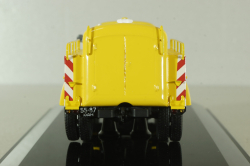 ГАЗ МЗ-51М Аэрофлот маслозаправщик, 1968г.,желтый, 105114, DiP Models 1:43