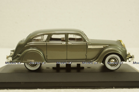 Chrysler Airflow sedan 1936 grey, MUS033, IXO Museum 1:43