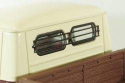 Уаз-450Д, бортовой, бежево-бордовый, 1958г., 145002, DiP Models 1:43