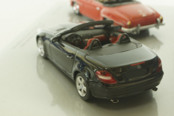 Mercedes 190 SL (W 121) 1955 red and Mercedes SLK 350 (R171) 2004 black, Set, B66045920,  Minichamps 1:43 