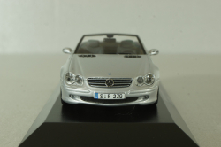 Mercedes SL 500 cabriolet (R230) 2001, silver, B66961924, Minichamps 1:43