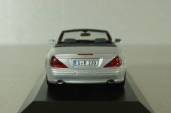 Mercedes SL 500 cabriolet (R230) 2001, silver, B66961924, Minichamps 1:43