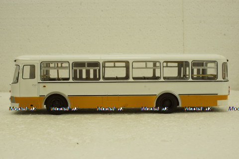 Лиаз-677М, белый/охра, Советский Автобус 1:43