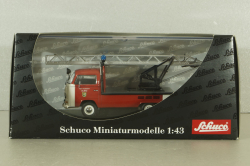 Volkswagen T2a Feuerwehr mit Drehleiter, red, 03341, Schuco 1:43
