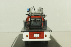 Volkswagen T2a Feuerwehr mit Drehleiter  03341, Schuco 1:43