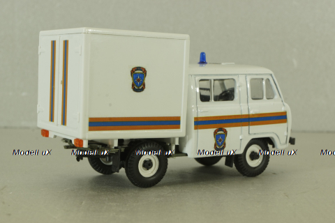 Уаз-3962, МЧС, пластик, Агат 1:43