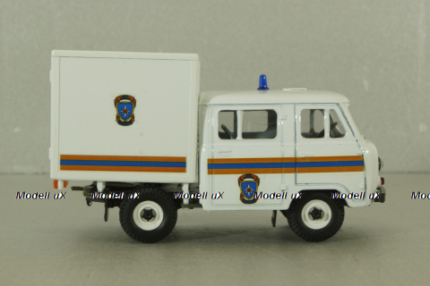 Уаз-3962, МЧС, пластик, Агат 1:43