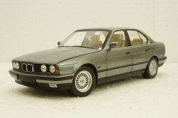 BMW 535I (E34) 1988, 100024008, Minichamps 1:18
