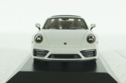 Porsche 911 (992) Targa 4 GTS 2022 Chalk, 410061061, Minichamps 1:43