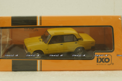Ваз-2105 Lada 1981, CLC341N, IXO 1:43