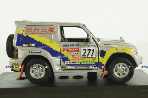 Mitsubishi Pajero Rally Dakar,  Cararama 1:43