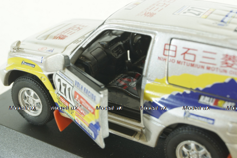 Mitsubishi Pajero Rally Dakar,  Cararama 1:43