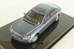 Maybach 57 SWB 2003 blue, 56151, Auto Art 1:43