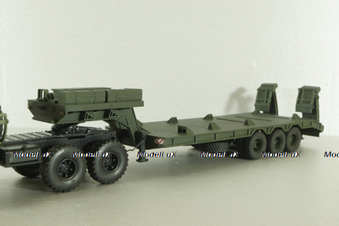 КВСЗ-5001.000 3-х осный п/прицеп-тяжеловоз, зеленый