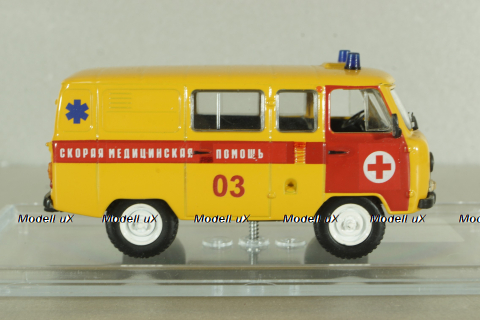 Уаз-452 медицинский, желтый, Конверсия 1:43
