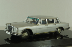 Mercedes 600 SWB (W100) 1963, silver 56191, AutoArt 1:43