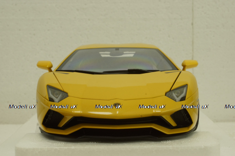 Lamborghini Aventador S 2017 pearl yellow, 79132, AutoArt 1:18