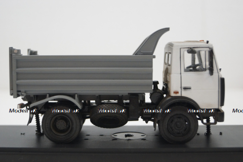 Маз-5551, самосвал, белый/серый, (АвтоИстория) Конверсии 1:43