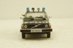 Volvo 244 Полиция Норвегии. Полицейские машины мира №73 Deagostini, 1:43