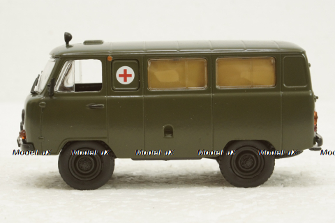 Уаз-452А Медицинский хаки, Автолегенды СССР и Соцстран №244 1:43