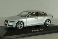 Audi A4 (B8) limousine 3,2 quattro  2008, silver, 5010704113, Minichamps 1:43