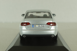 Audi A4 (B8) limousine 3,2 quattro  2008, silver, 5010704113, Minichamps 1:43