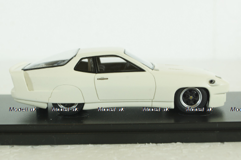 Porsche 924 World Record Car, ATC90072, AutoCult (Masterpiece) 1:43