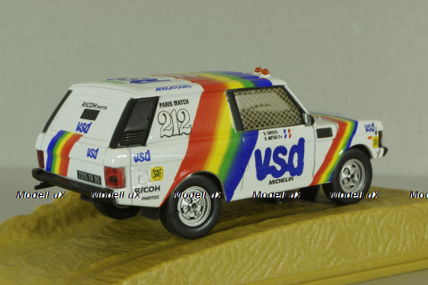 Range Rover Vogue #212 Paris-Dakar 1981 R.METGE - B.GIROUX, Norev 1:43