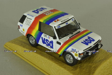 Range Rover Vogue #212 Paris-Dakar 1981 R.METGE - B.GIROUX, Norev 1:43