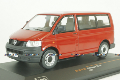 Volkswagen T5 red 2003, CLC564,  IXO 1:43