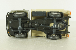 Уаз-3303 бортовой, хаки/бежевый, Русская миниатюра 1:43