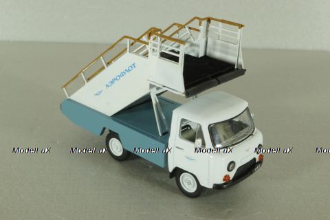 ТПС-22(452) Уаз-452 Трап самолетный Аэрофлот, металл, Ручная работа 1:43