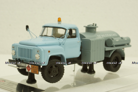 Газ-52 МЗ-3607 Автомобиль-заправщик Гомельская обл. 1990 г.,105228, DiP Models, 1:43