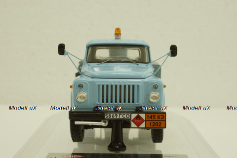Газ-52 МЗ-3607 Автомобиль-заправщик Гомельская обл. 1990 г.,105228, DiP Models, 1:43