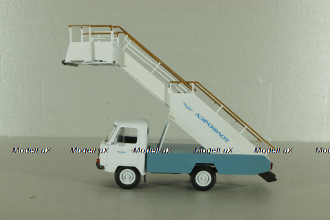 ТПС-22(452) Уаз-452 Трап самолетный Аэрофлот, металл, Ручная работа 1:43