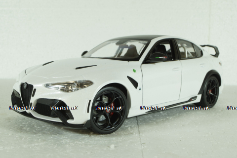 Alfa Romeo Giulia GTAm 2020 trophy white, Bburago 1:18