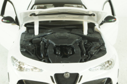 Alfa Romeo Giulia GTAm 2020 trophy white, Bburago 1:18