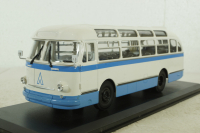 Лаз 695Е 1961г. бело-синий, 04003D, Classicbus 1:43