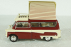 Bedford CA Caravan creme/darkred, Hachette 1:43