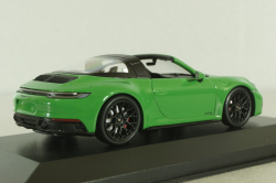 Porsche 911 (992) Targa 4 GTS 2022, geen 410061062, Minichamps 1:43