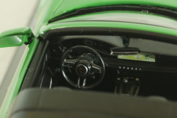 Porsche 911 (992) Targa 4 GTS 2022, geen 410061062, Minichamps 1:43