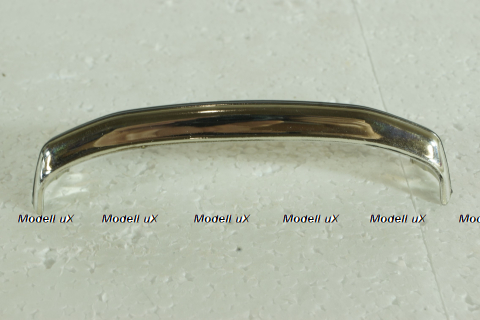 Бампер передний на Ford 1:18